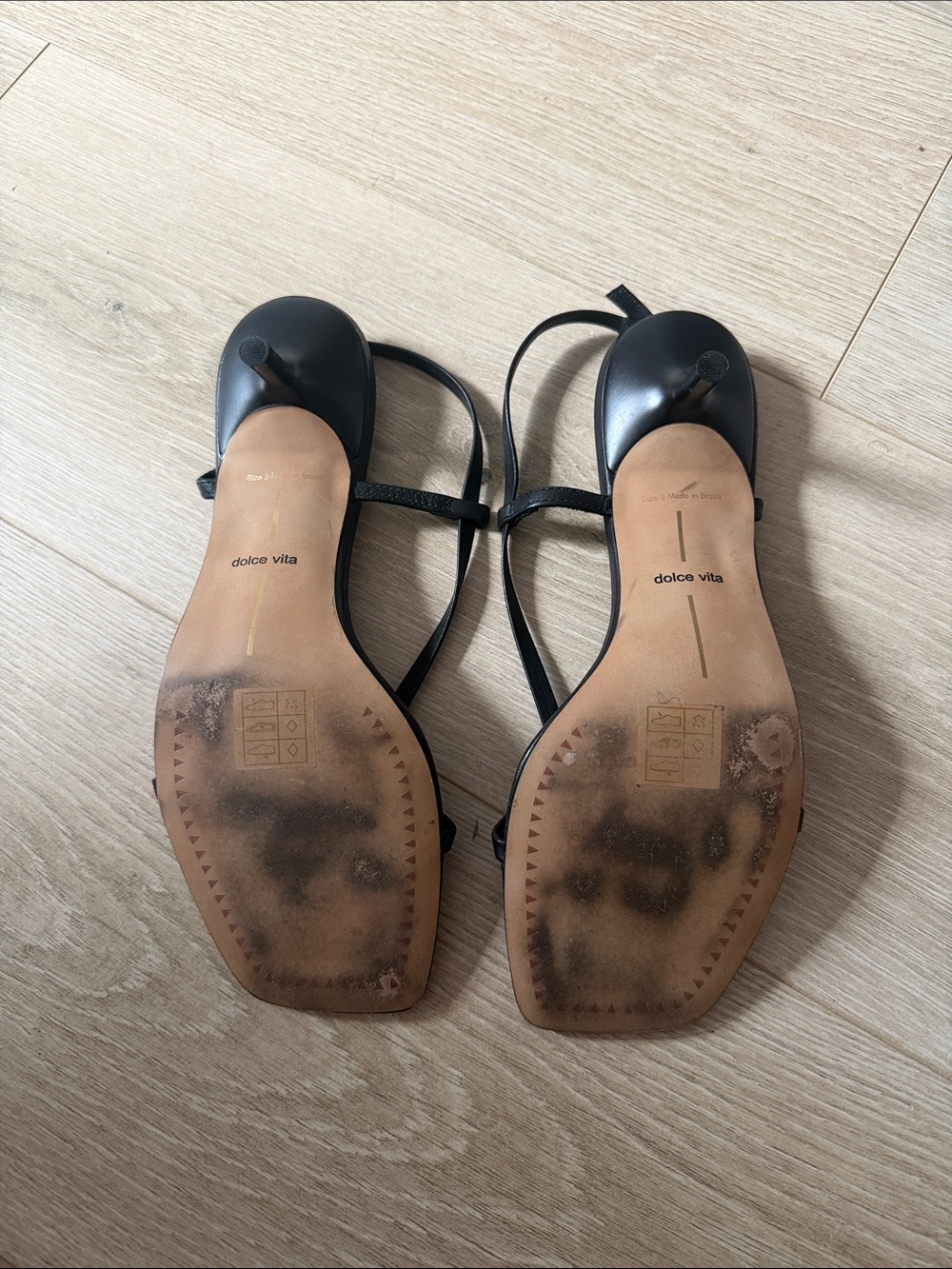 Black Dolce Vita Sandals - Picture 2 of 4